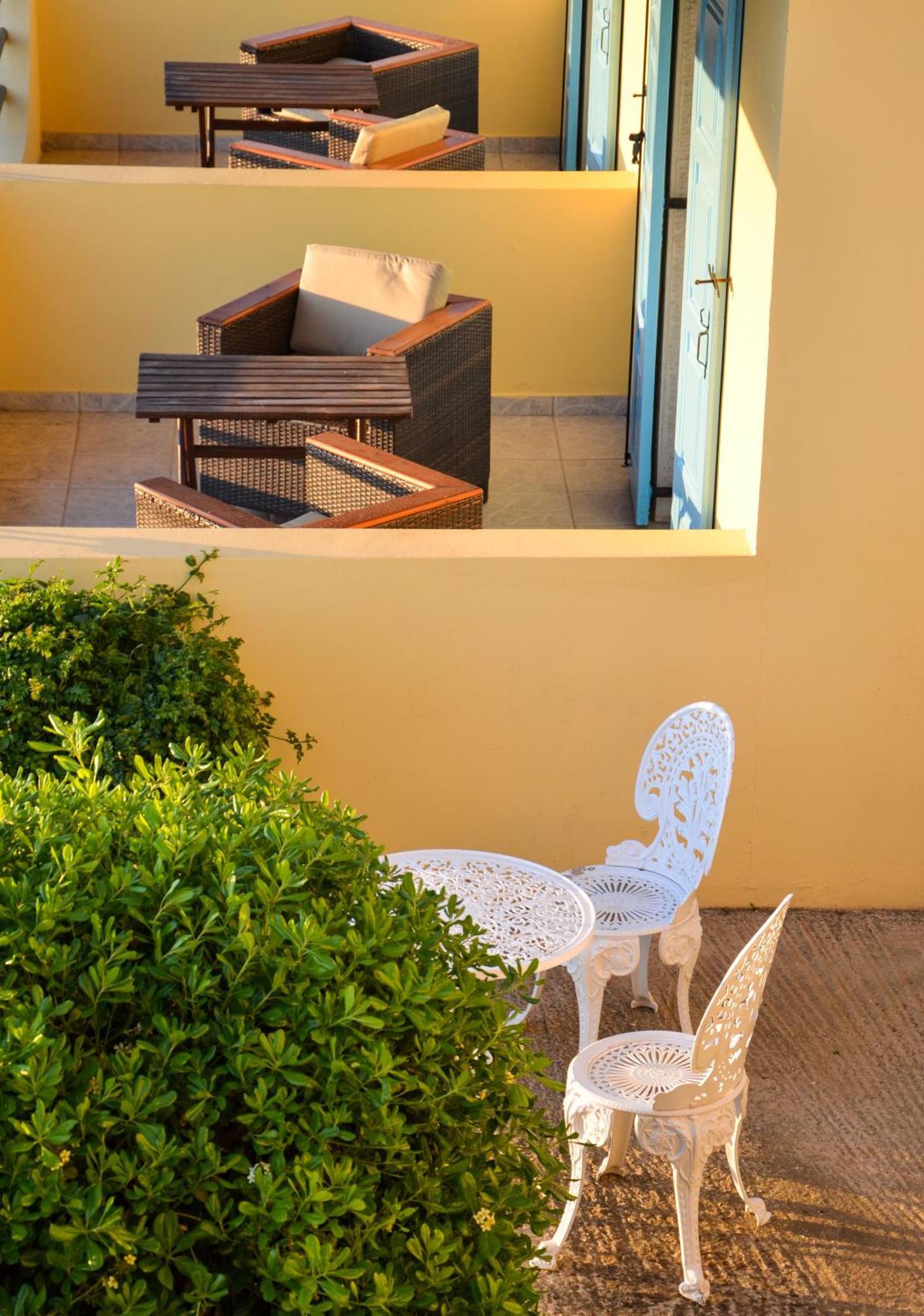 Hotel Dina - Ξενοδοχείο Ντινα بلاتي المظهر الخارجي الصورة