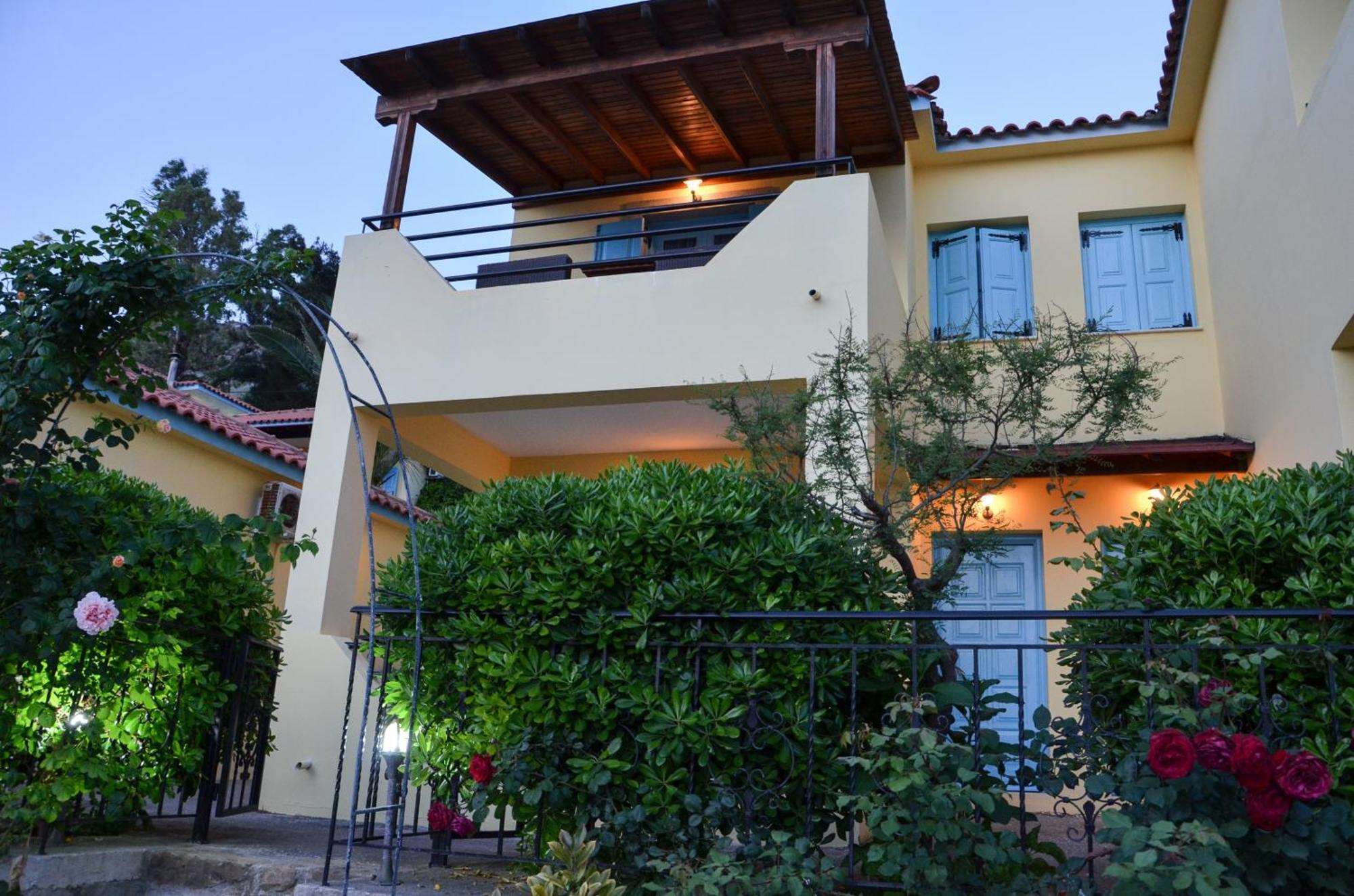 Hotel Dina - Ξενοδοχείο Ντινα بلاتي المظهر الخارجي الصورة