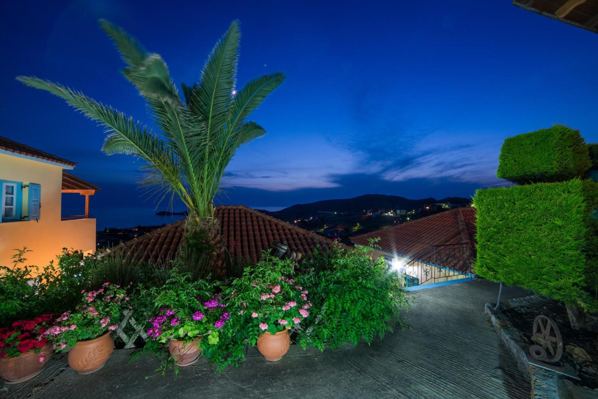Hotel Dina - Ξενοδοχείο Ντινα بلاتي المظهر الخارجي الصورة